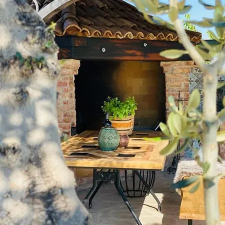 Holliday House Stalla