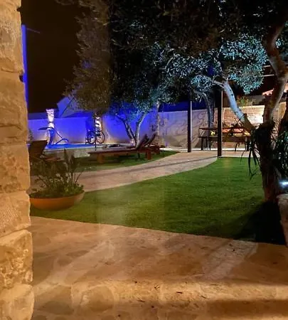 Holliday House Stalla * Kastela