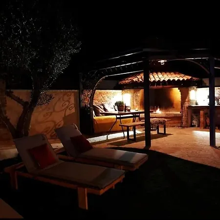 וילה Holliday House Stalla *